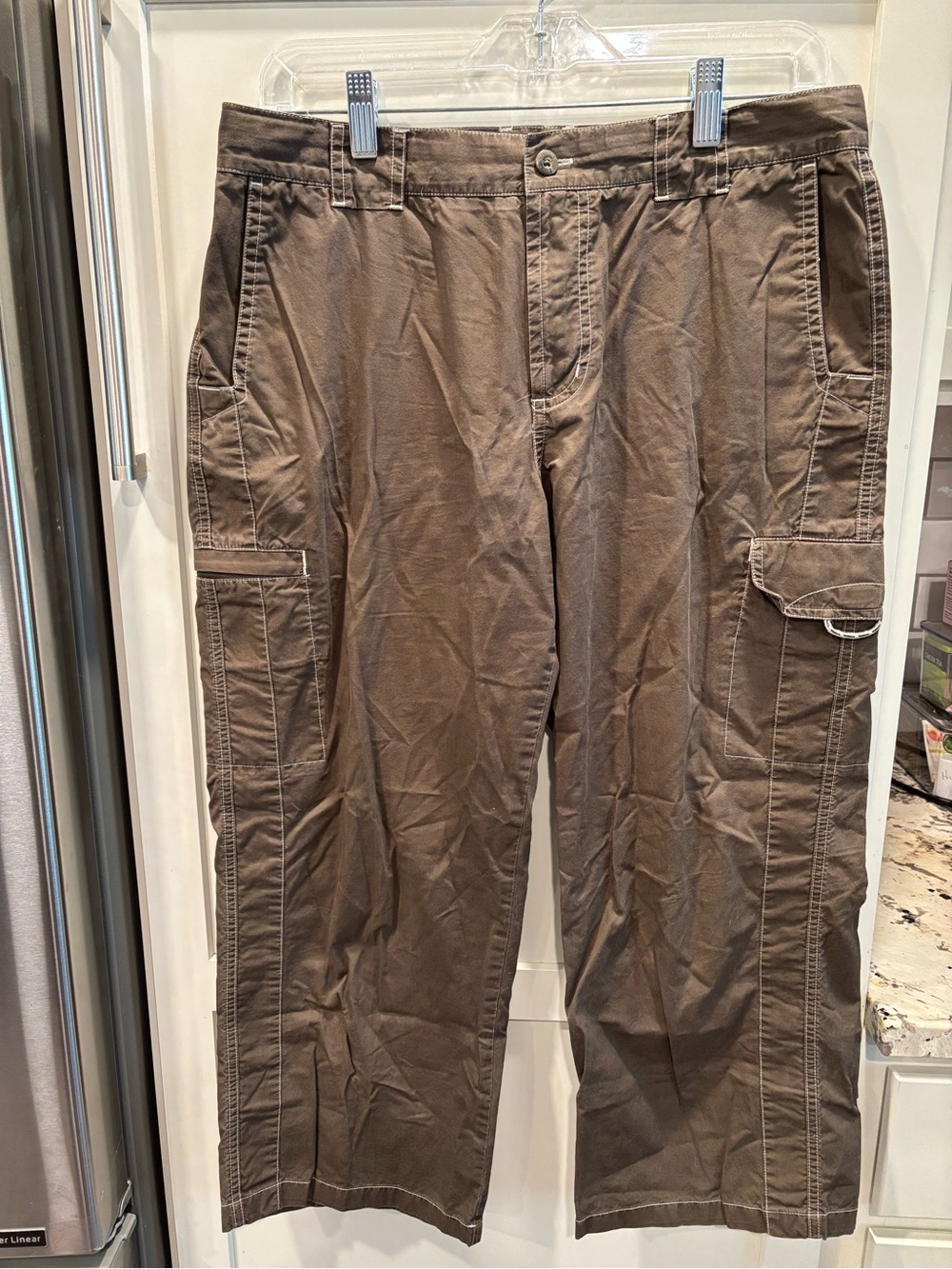 Columbia Woman’s Brown Cargo Capria